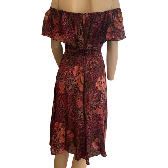 Vintage Floral Ruffled off the shoulder red and black midi dress Women’s Size 6 - Picture 4 of 10
